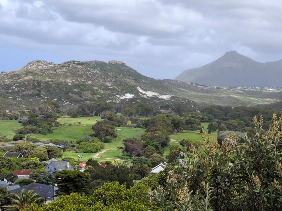 Nearby landmark, Natural landscape