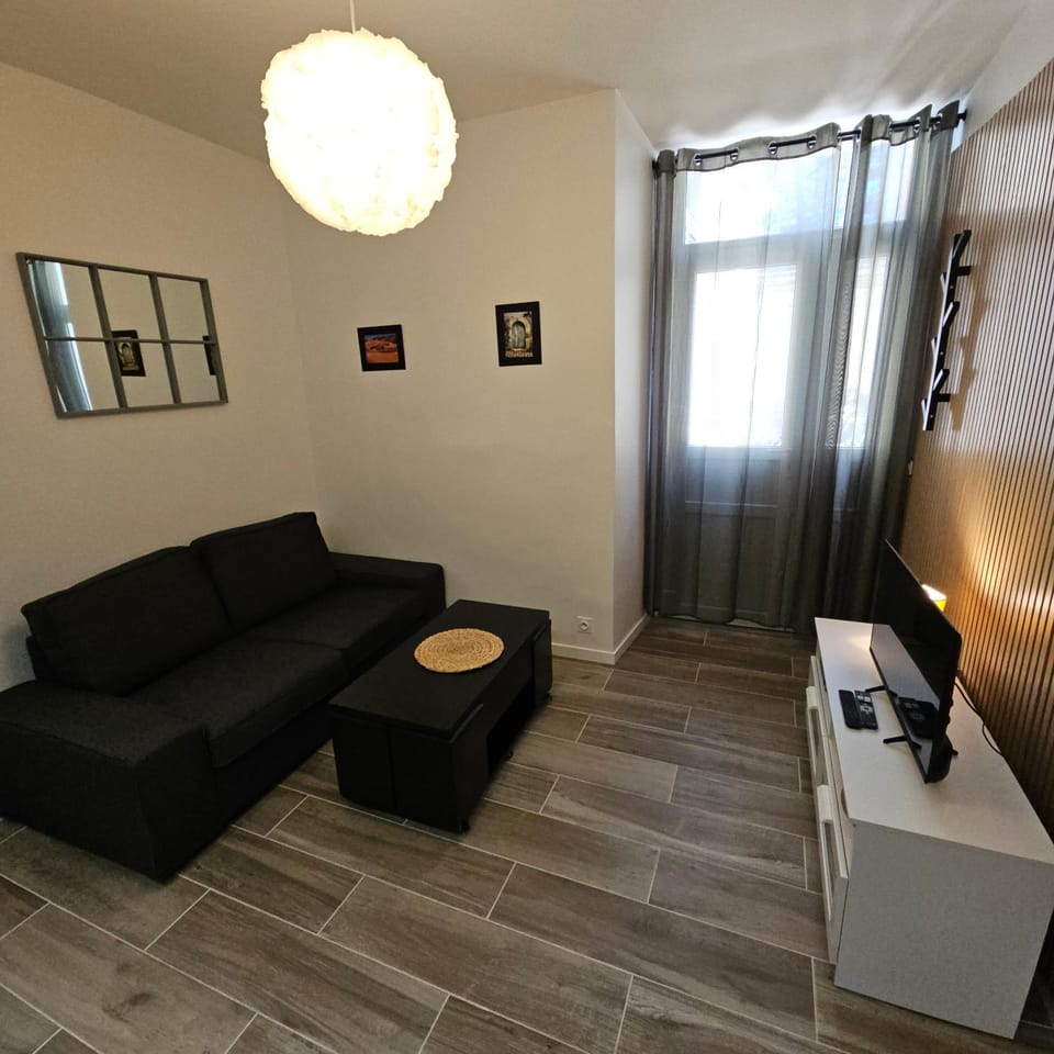 Petit nid près de Paris à 300 mètres du métro ligne 1 Apartment in Vincennes