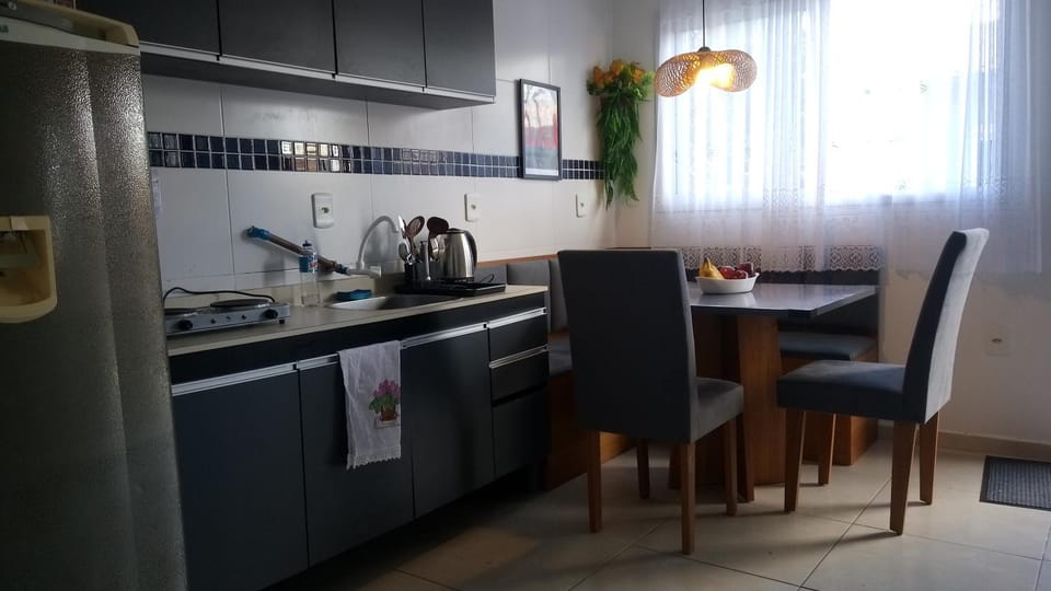 Kitchen or kitchenette, Dinner