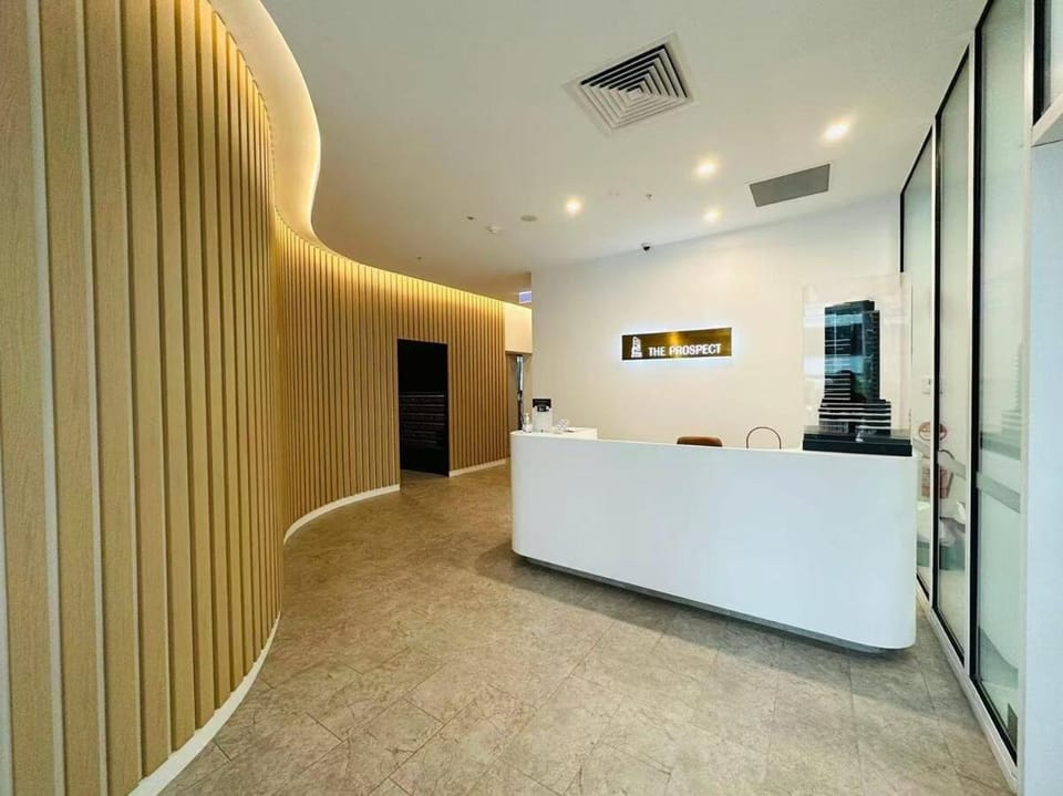 Prospect Box Hill - Magnificent View 2B1B Apartment in Melbourne