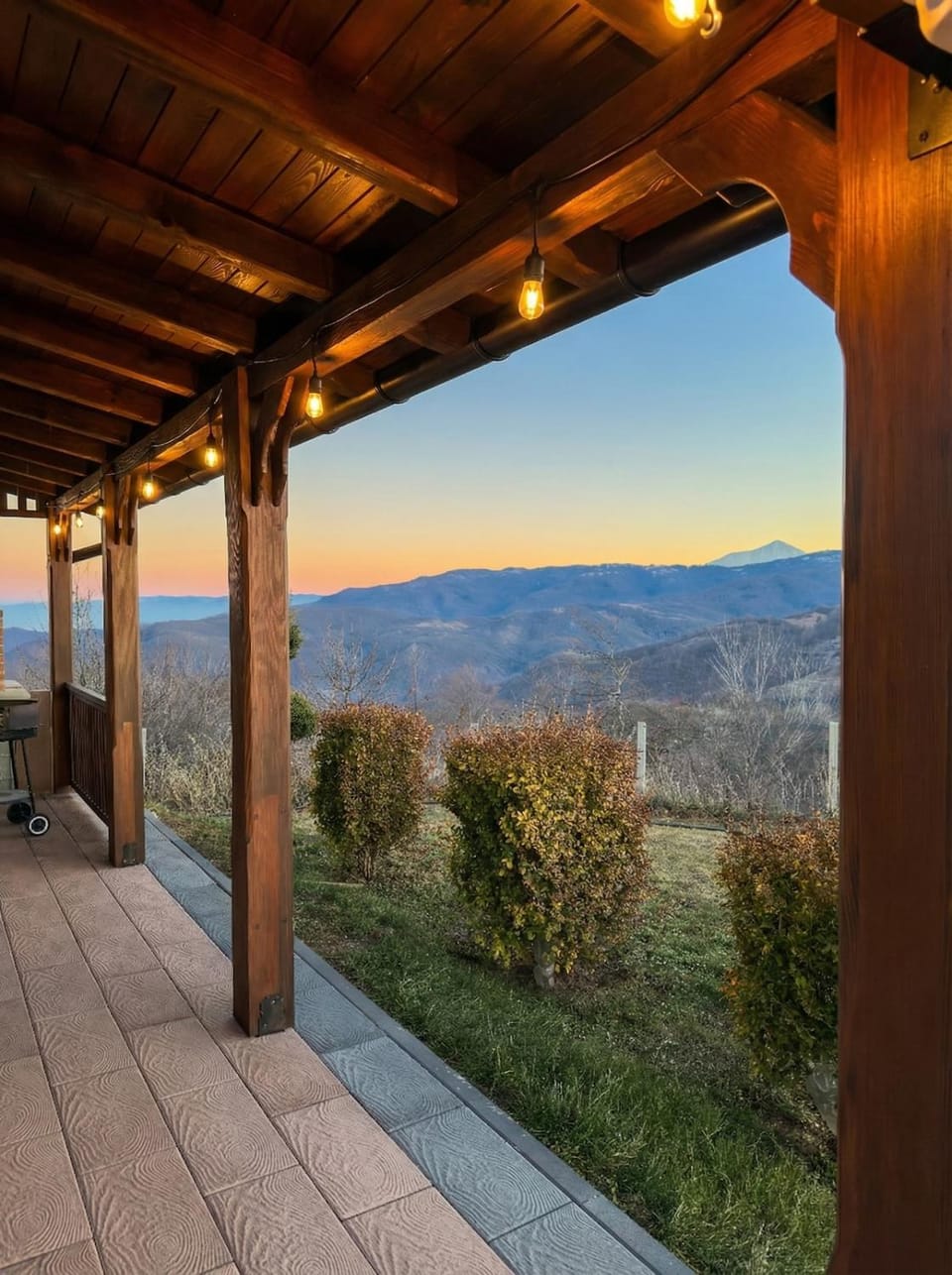 Day, Natural landscape, View (from property/room), Balcony/Terrace, Mountain view