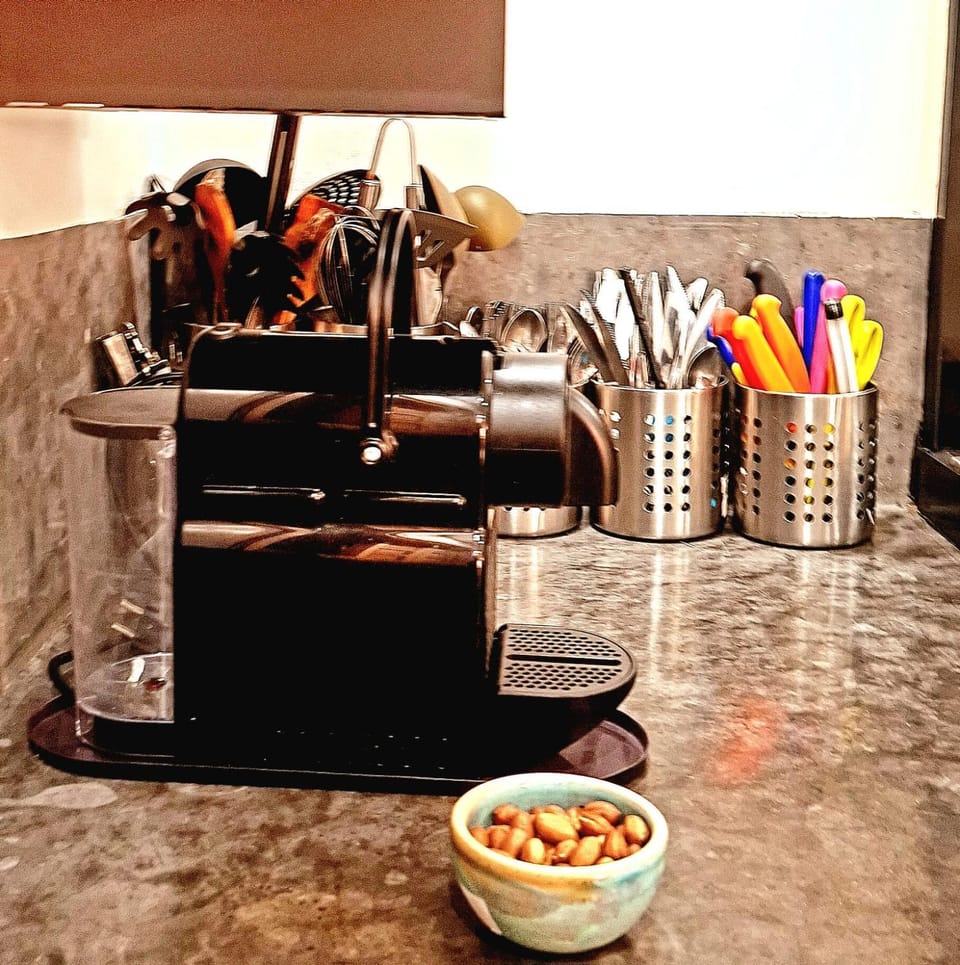 Coffee/tea facilities, Kitchen or kitchenette