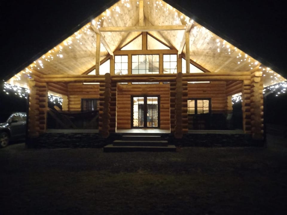 Amber Hills Romania Nature lodge in Brașov County