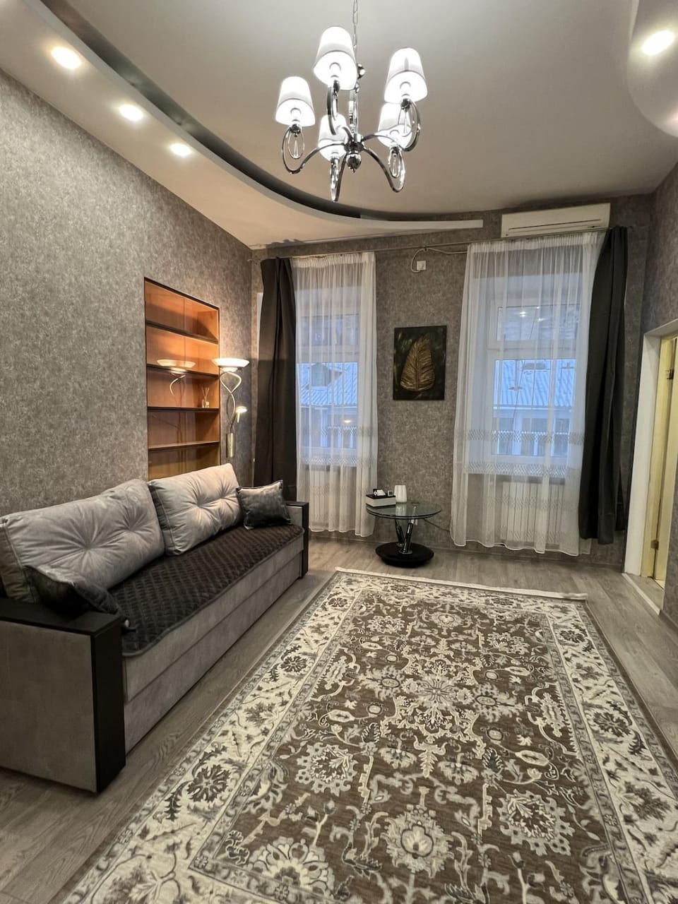 Bed, Living room, Photo of the whole room, Seating area, Bedroom