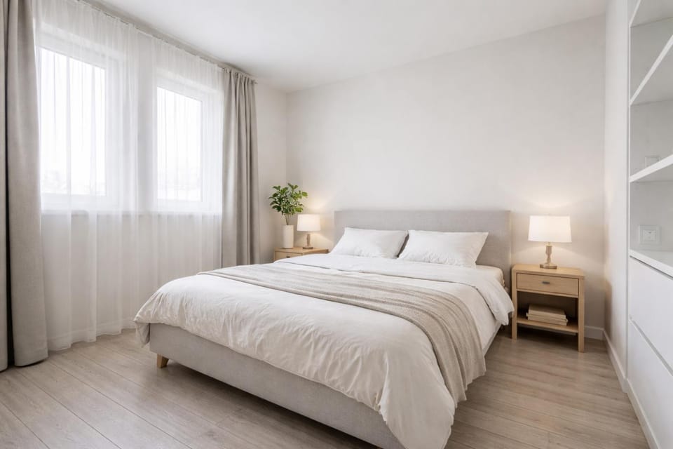 Bed, Photo of the whole room, Bedroom