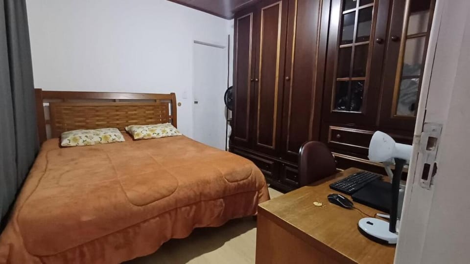 Casa Guapimirim entre praça e cachoeira House in State of Rio de Janeiro