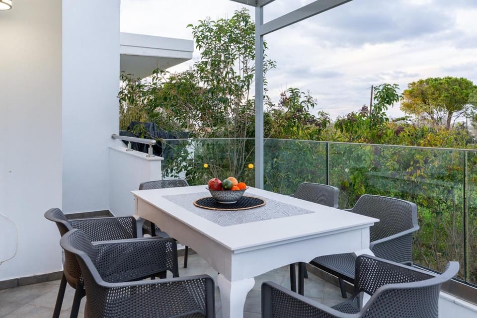 Balcony/Terrace, Dining area