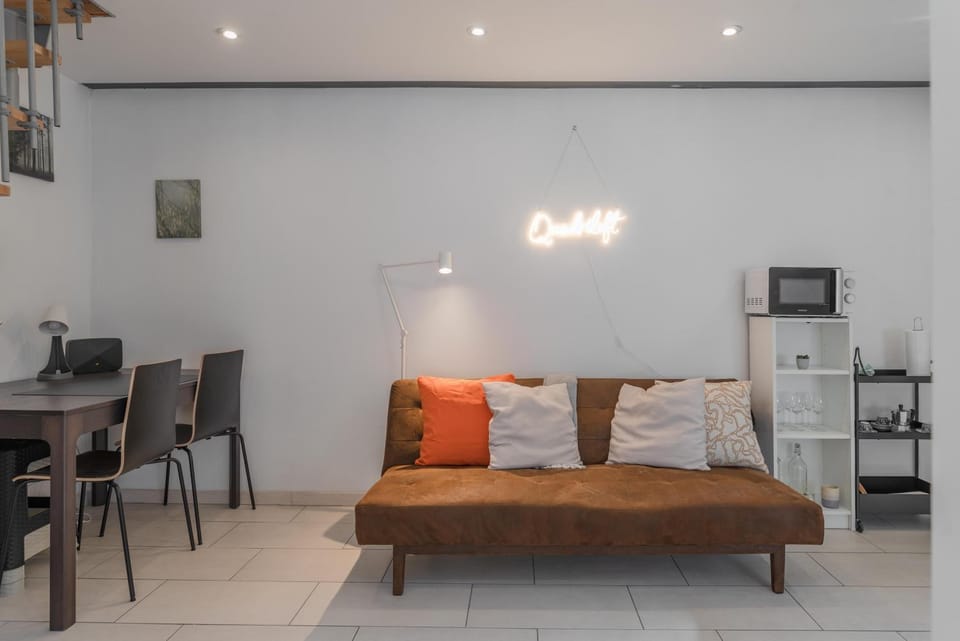 Quadriloft by HappyhosTorino Apartment in Turin