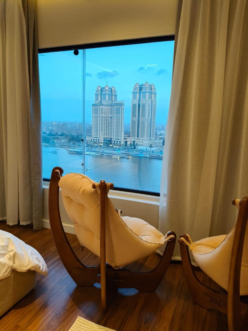 سويت فندقي بإطلاله عالنيل بالزمالك Apartment in Cairo
