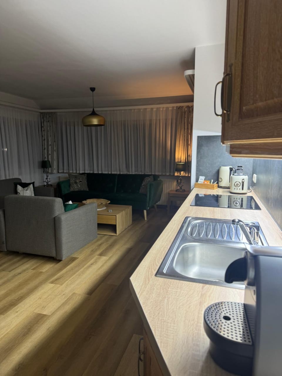 Kitchen or kitchenette, Living room, stove