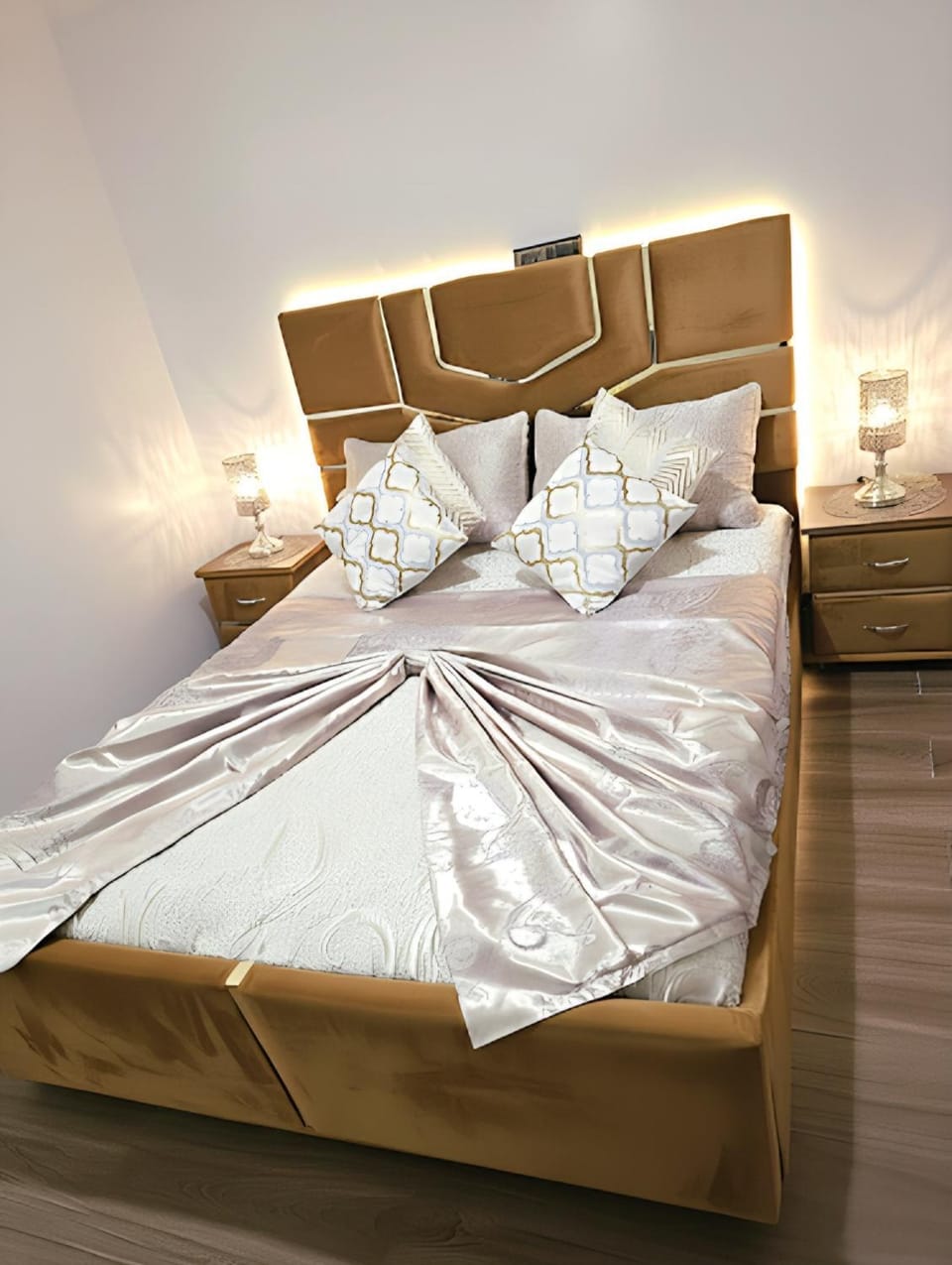 Bed, Bedroom