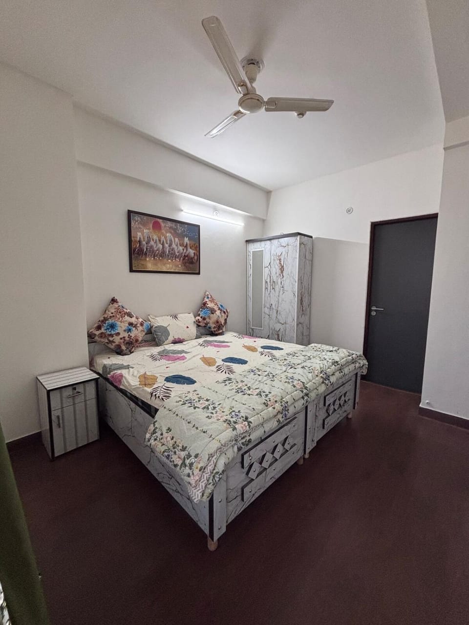 Luxury Apartment, Just 15 mins from Airport, Ggn Apartment in Gurugram