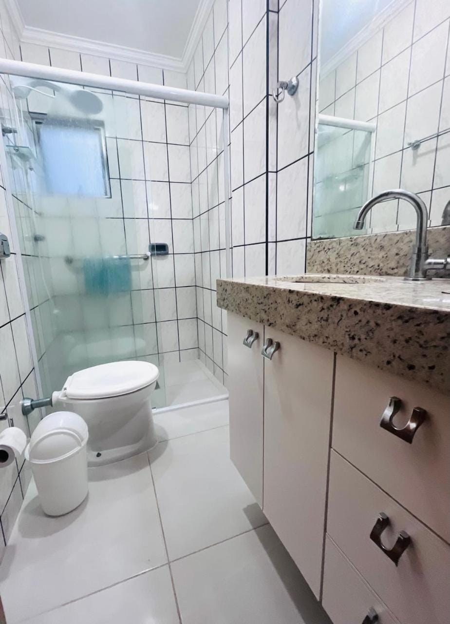 Apartamento quadra mar no centro de Itapema Apartment in Itapema