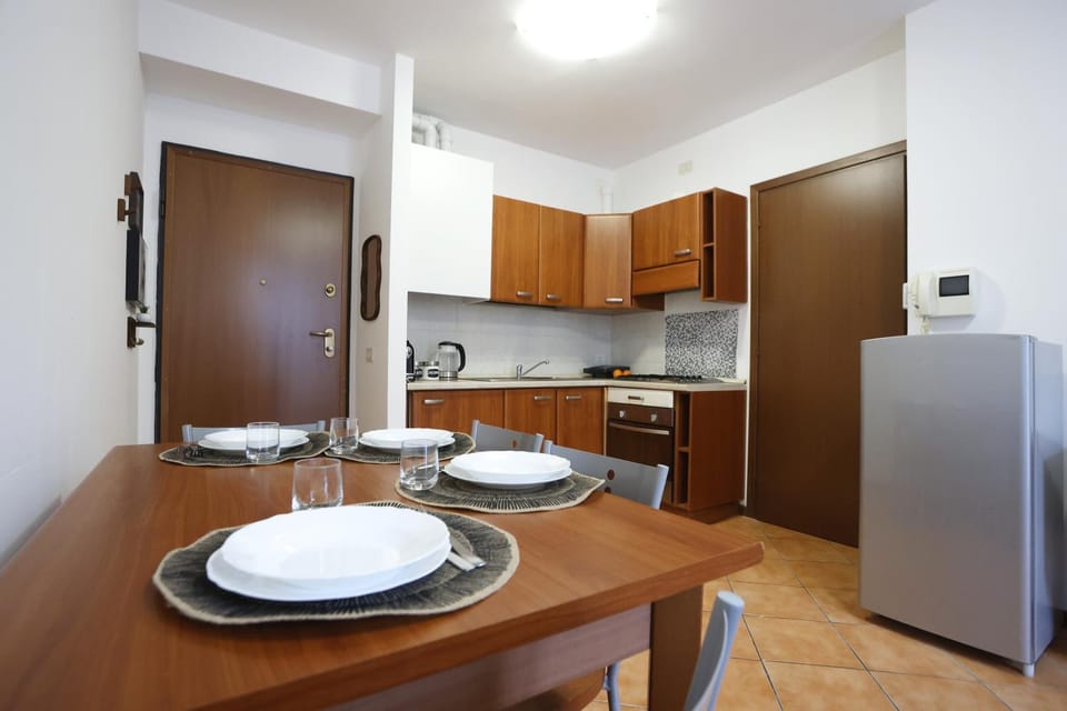 Kitchen or kitchenette, kitchen
