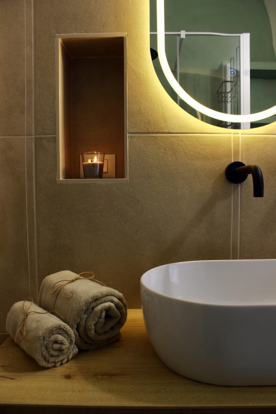 Bathroom, towels