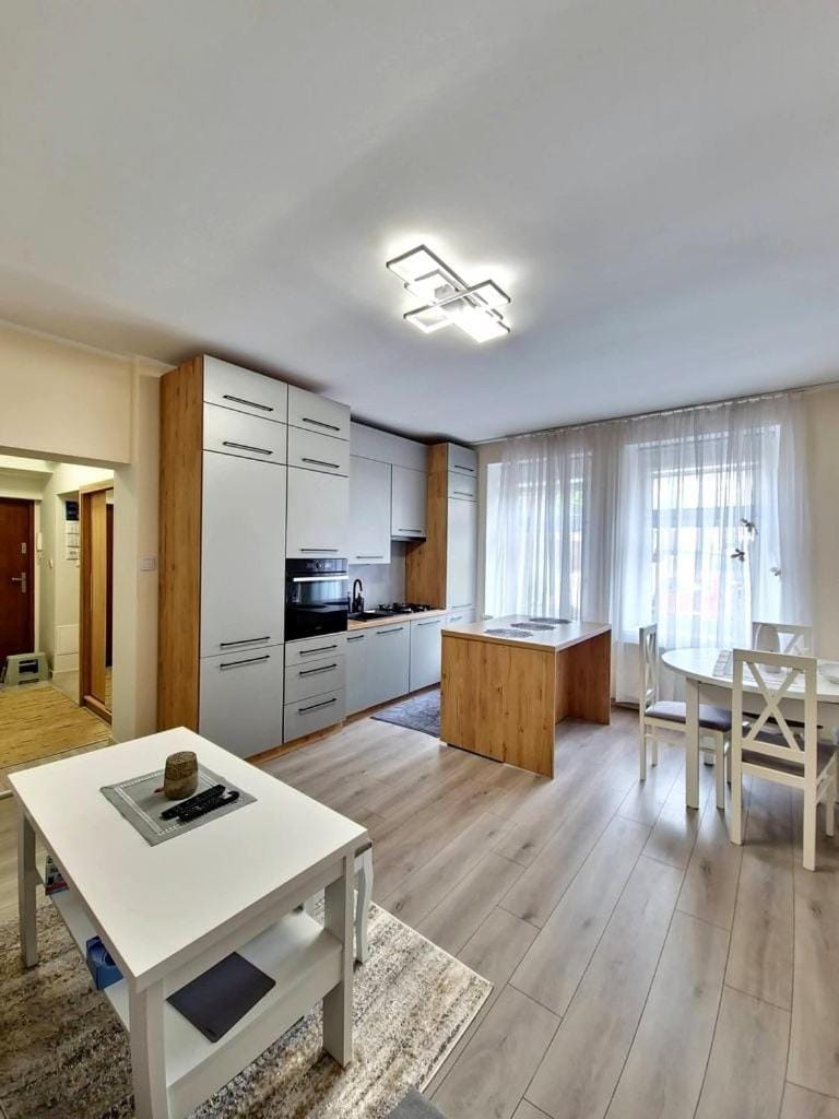 Apartament BLISKO SZLAKU Apartment in Lower Silesian Voivodeship