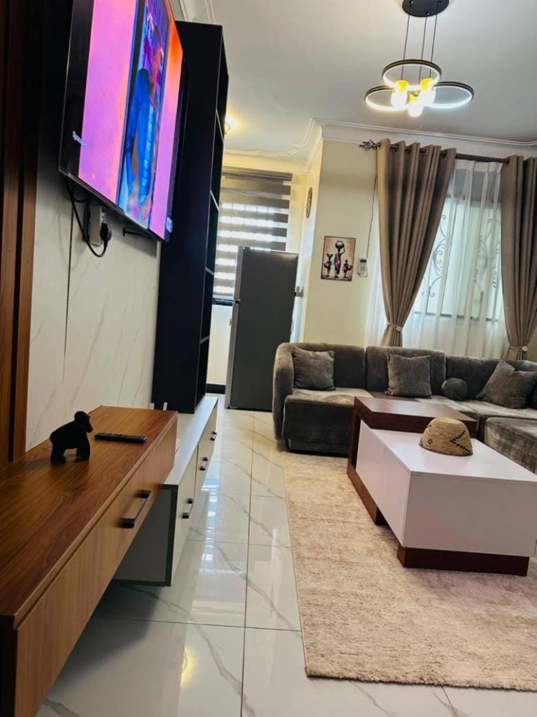 Sunset Statehouse View Residence B Apartment in Uganda