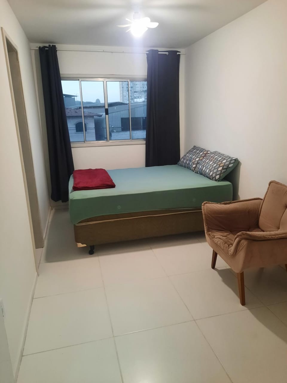 Apê grande para 7 pessoas, sossegado, suíte, e garagem Apartment in Vila Velha