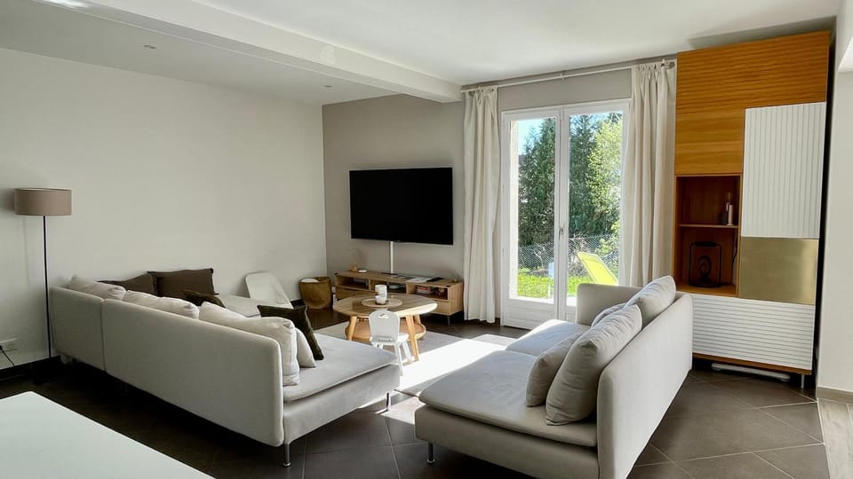 TV and multimedia, Living room