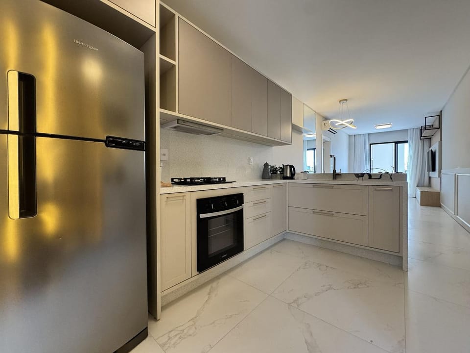 Kitchen or kitchenette, Lunch