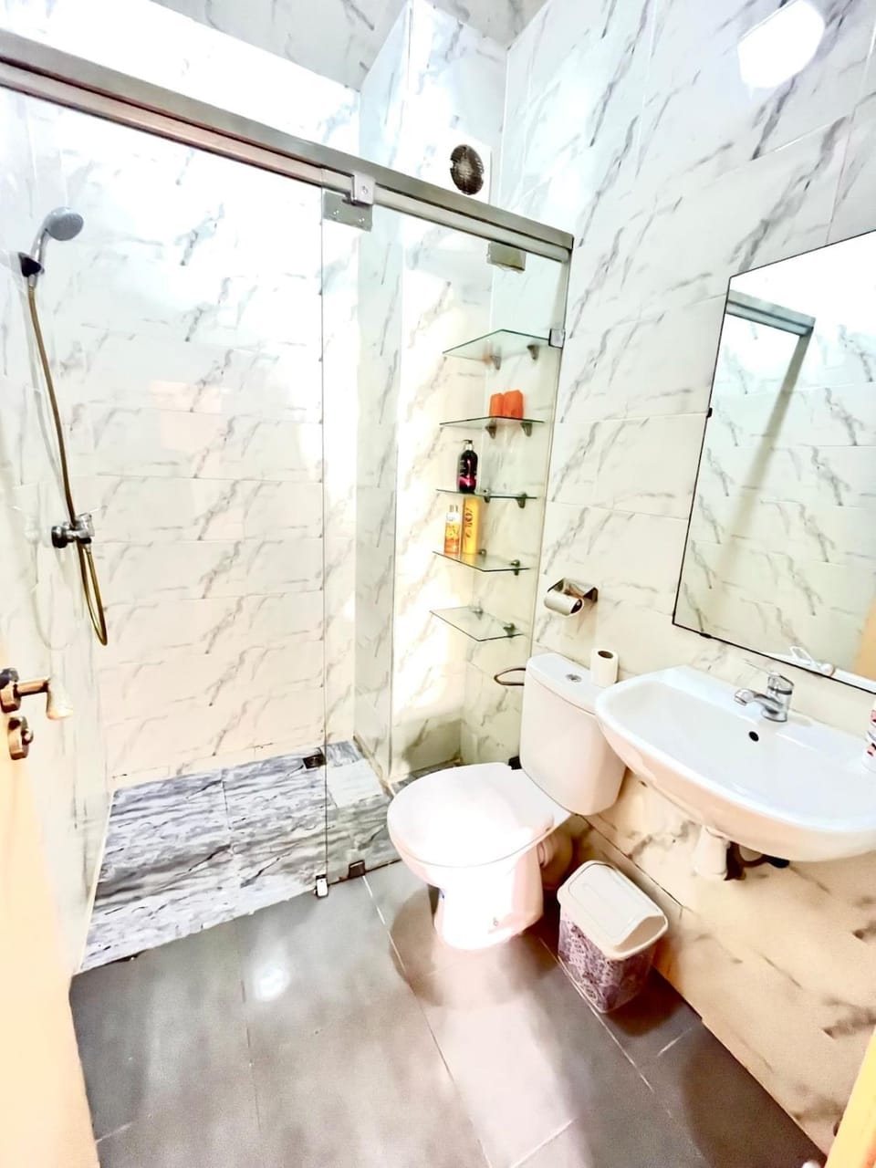 Modern, Central, Fully Equiped, Fast Wifi, AC Apartment in Agadir