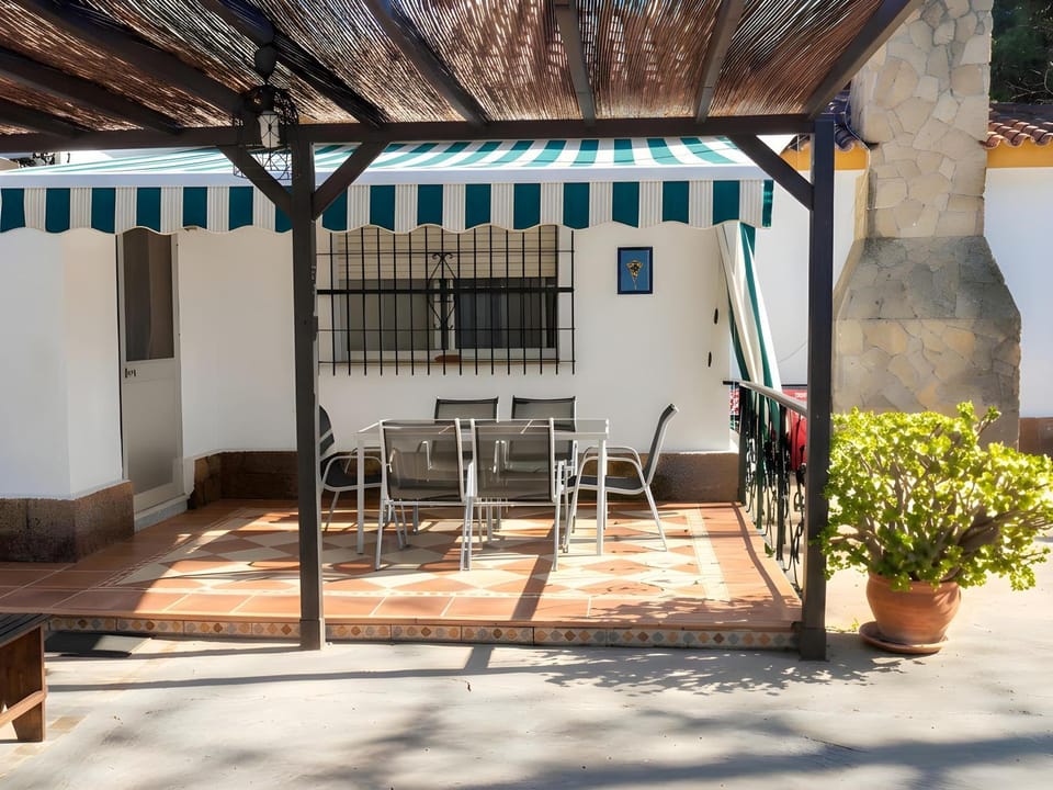 Chalet con Piscina Privada y Barbacoa Jerez ideal para familias Apartment in Jerez de la Frontera