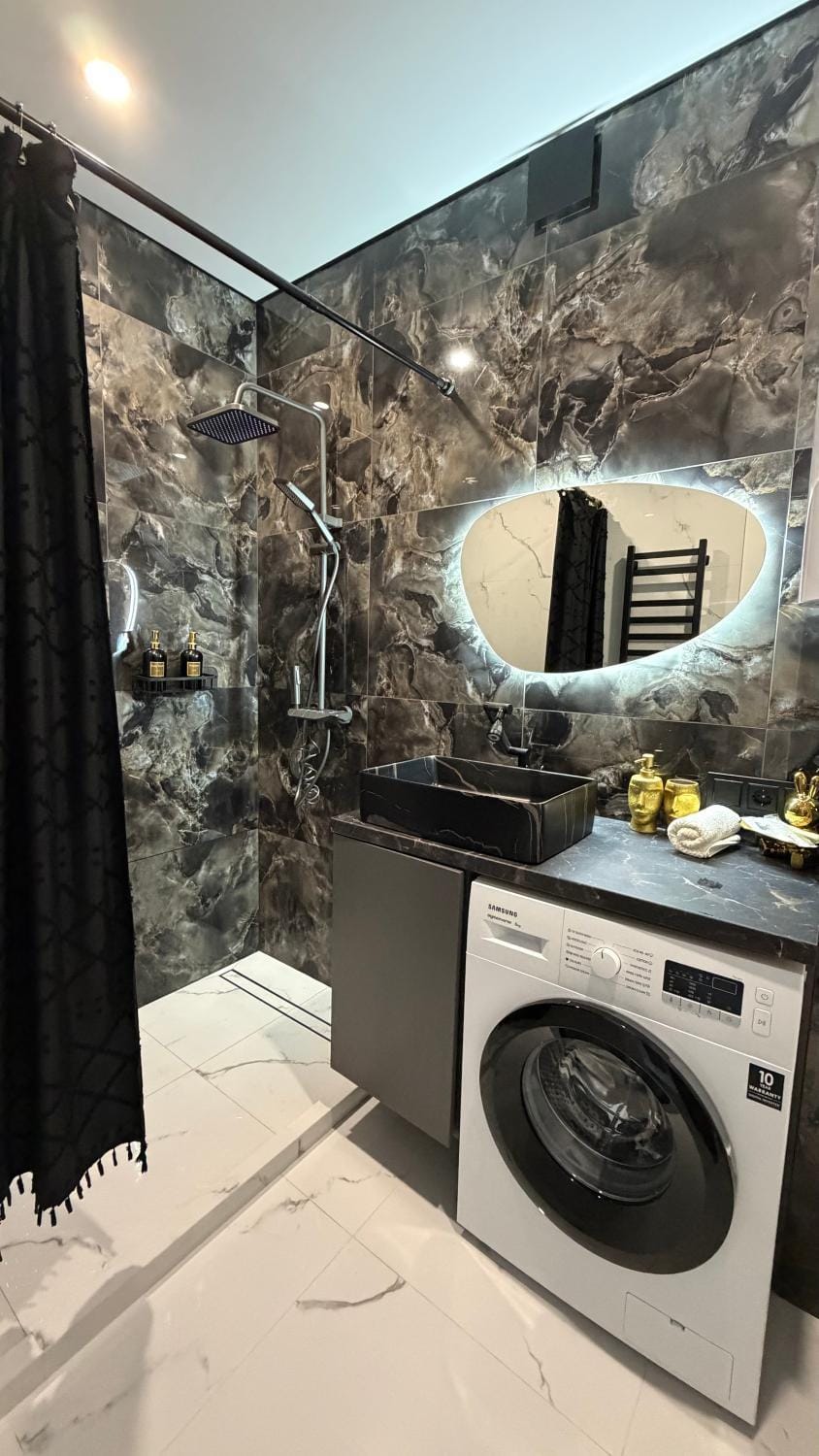 VIP апартаменти в ЖК Центральний 2, парк Центральний Apartment in Ukraine