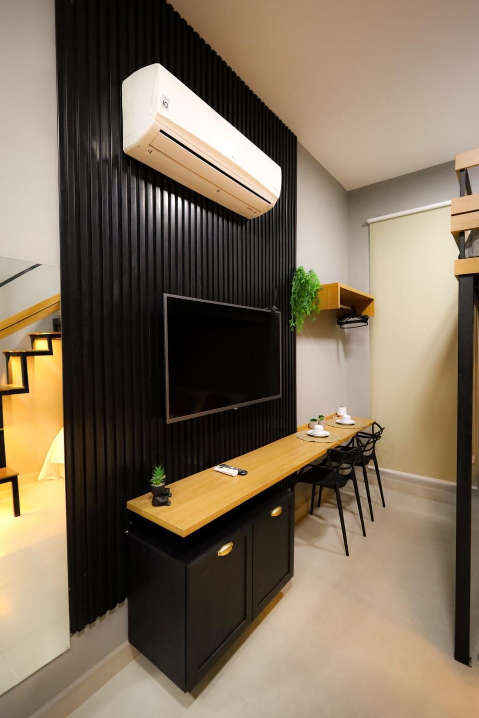 Communal lounge/ TV room, Dining area