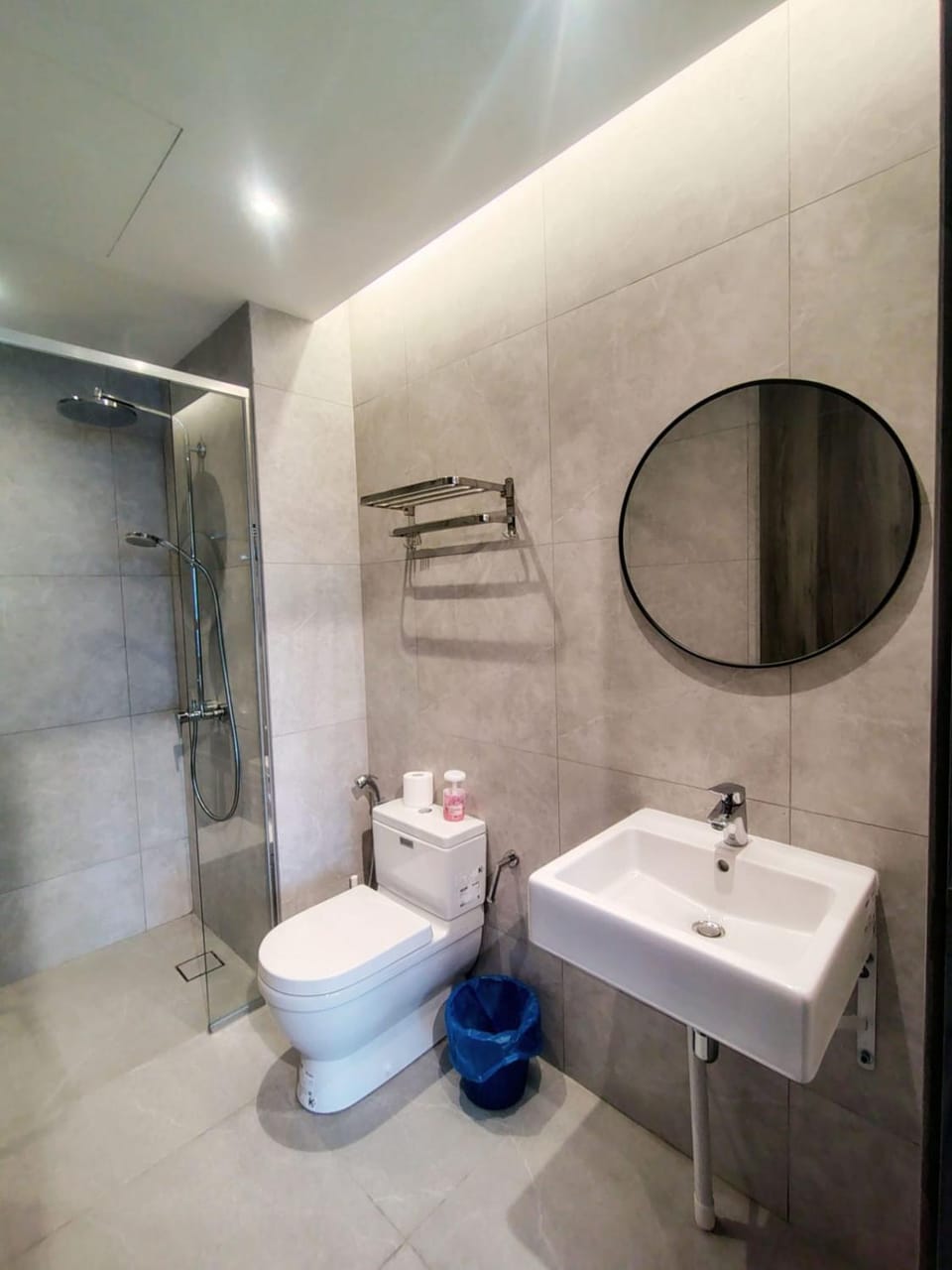 Shower, Bathroom