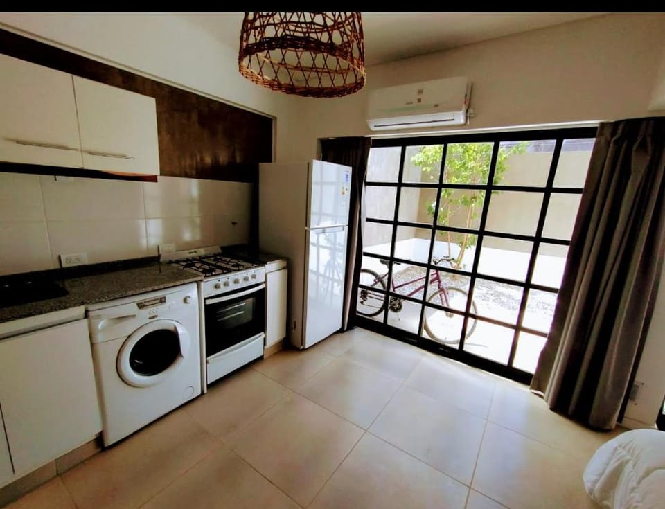 Hermoso departamento con patio Apartment in Quilmes