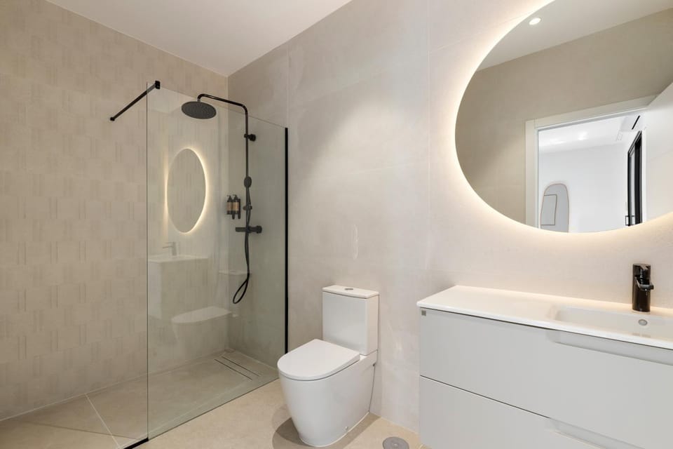 Shower, Bathroom