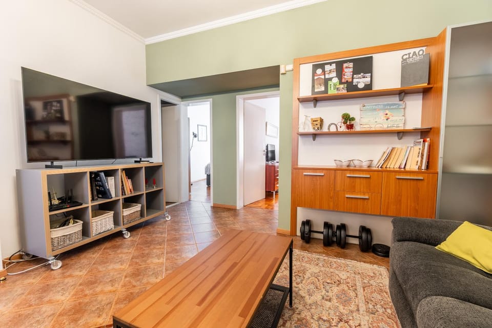 Communal lounge/ TV room, TV and multimedia, Living room