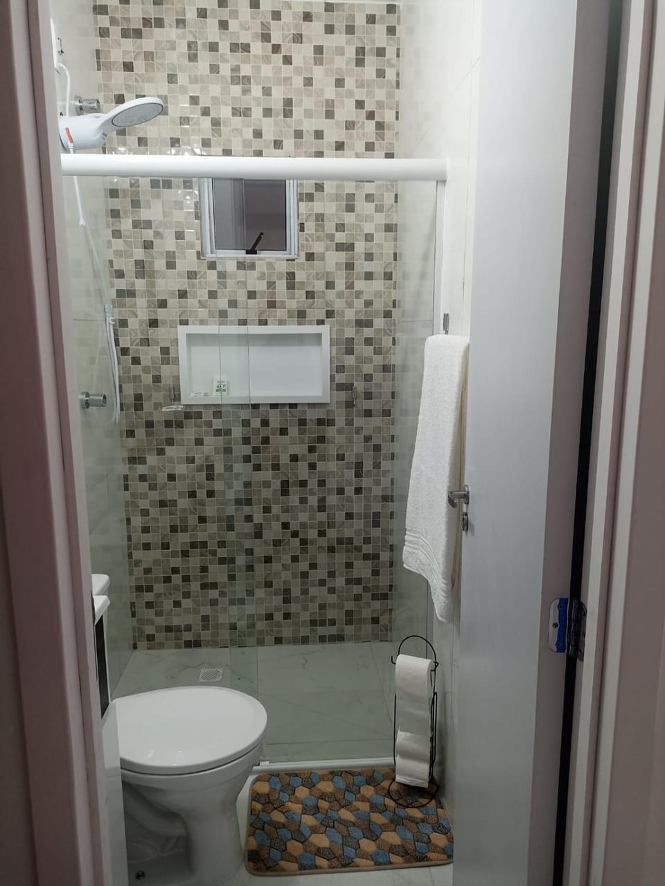 Shower, Toilet, Bathroom