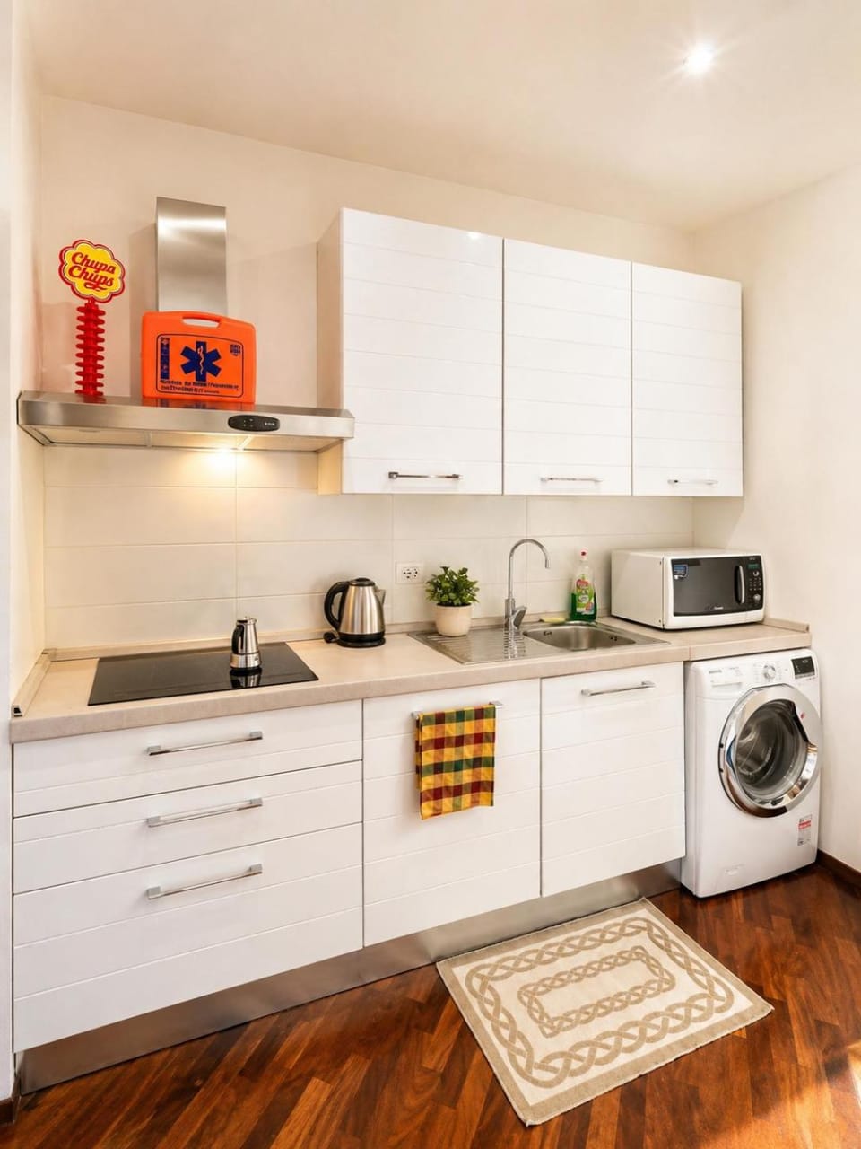 Kitchen or kitchenette, kitchen