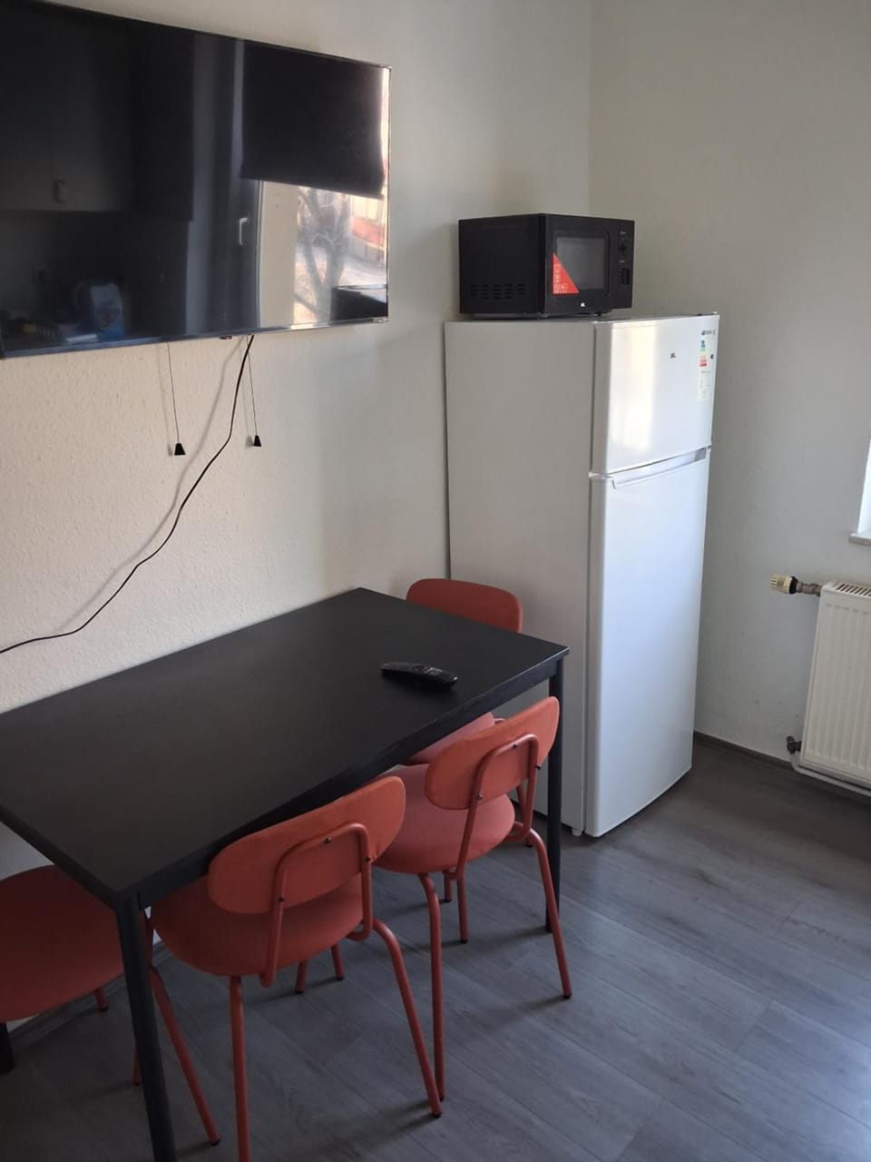 Crew Quartier ALL-INCLUSIVE 3 Schlafzimmer mit Küche und Bad in Leuna Merseburg Apartment in Thuringia, Germany