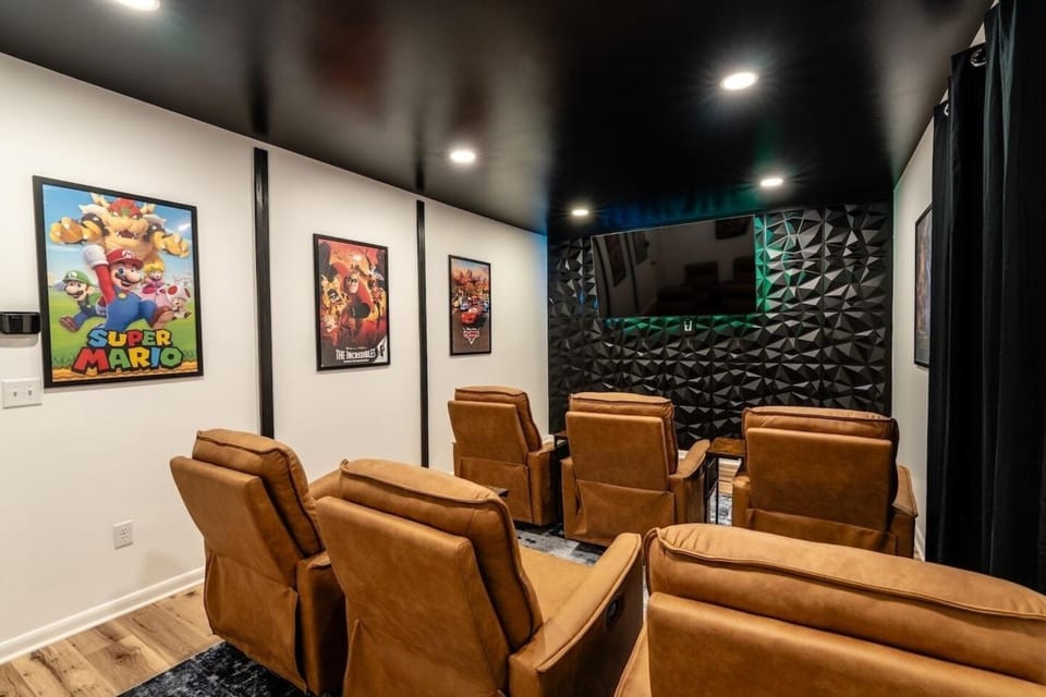 TV and multimedia, Seating area, Entertainment