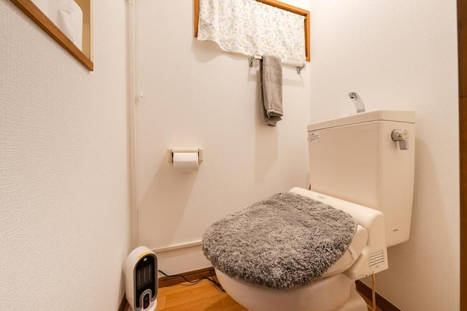 Asakusa, Ueno, Akihabara MAX 6 guests Entire building rental Ideal base for Tokyo sightseeing Manga, games, large-screen TV Apartment in Japan