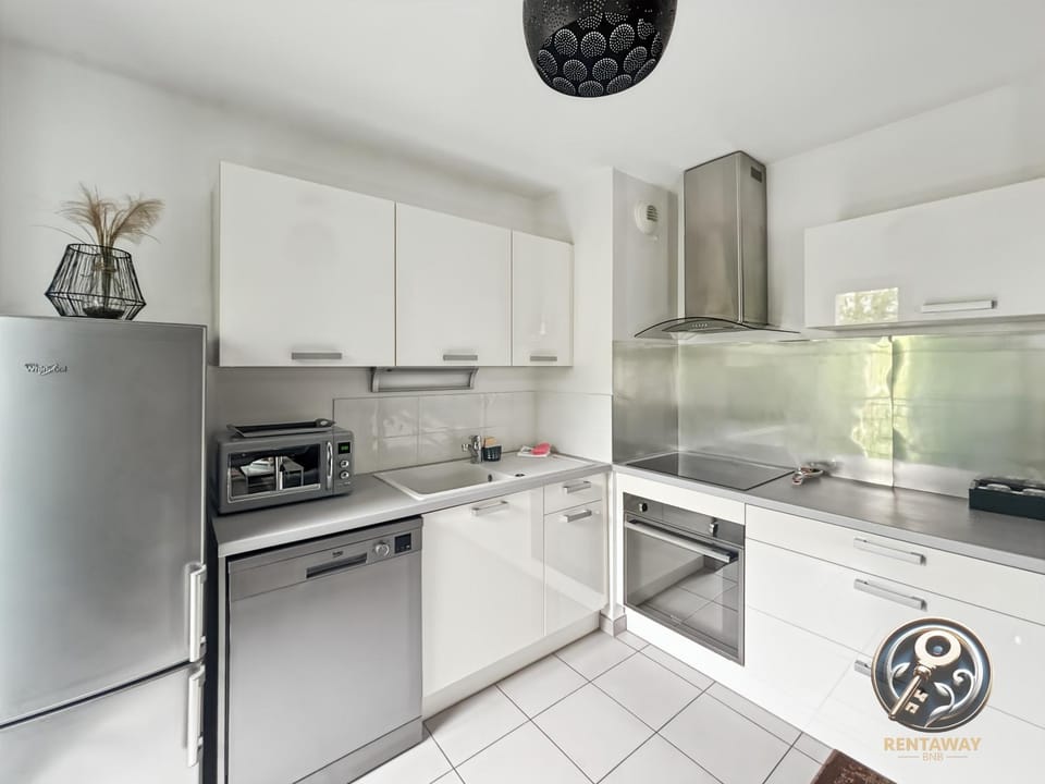 ღ One Step From Magic Disneyland - Rentaway BnB ღ Apartment in Chessy