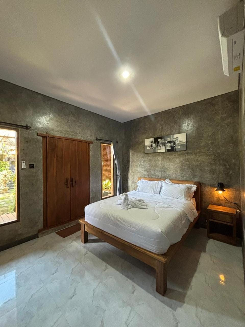 Bed, Bedroom, towels, wardrobe