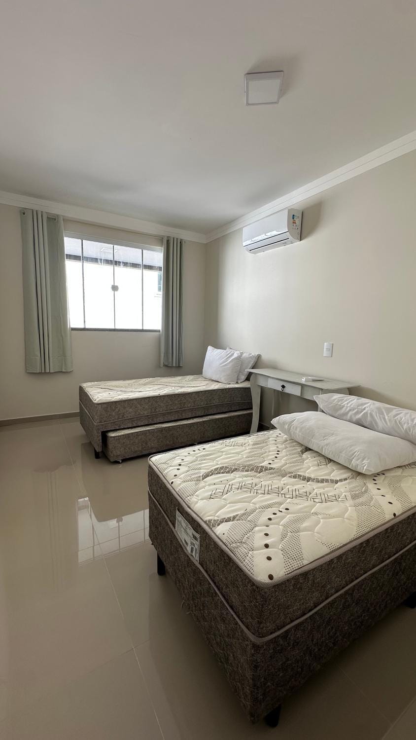 1 Quarto compartilhado Apartment in Bombinhas