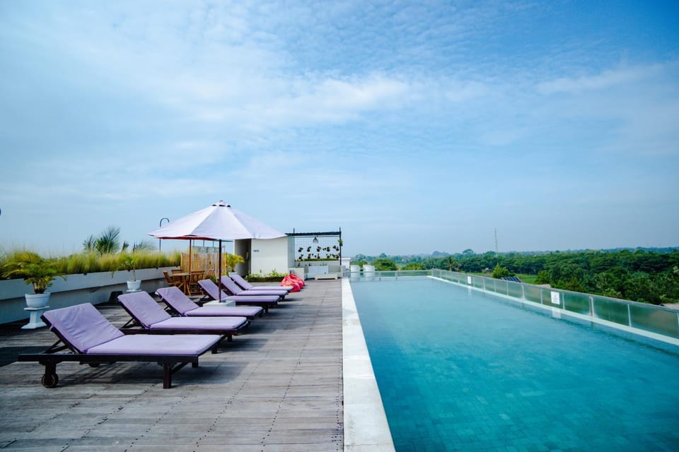 Natural landscape, Pool view, Swimming pool