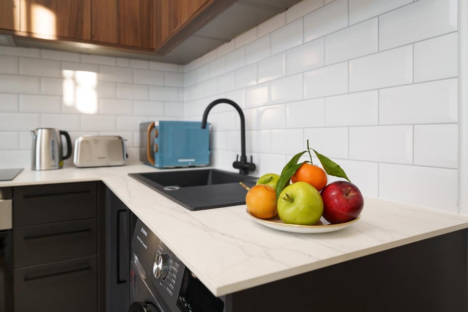 Stylish Camden Flat - Self Check-in, Sleeps 4 Apartment in London Borough of Islington