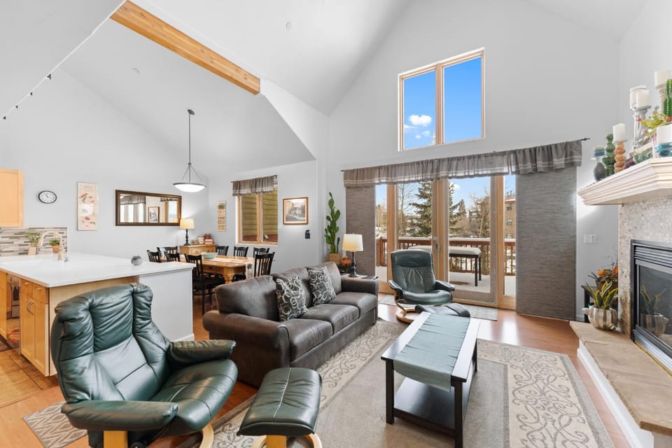 40 Burgundy Circle Villa in Wildernest
