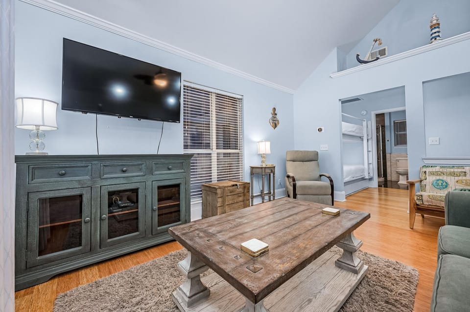 Nantucket Cottages #3A Apartment in Destin