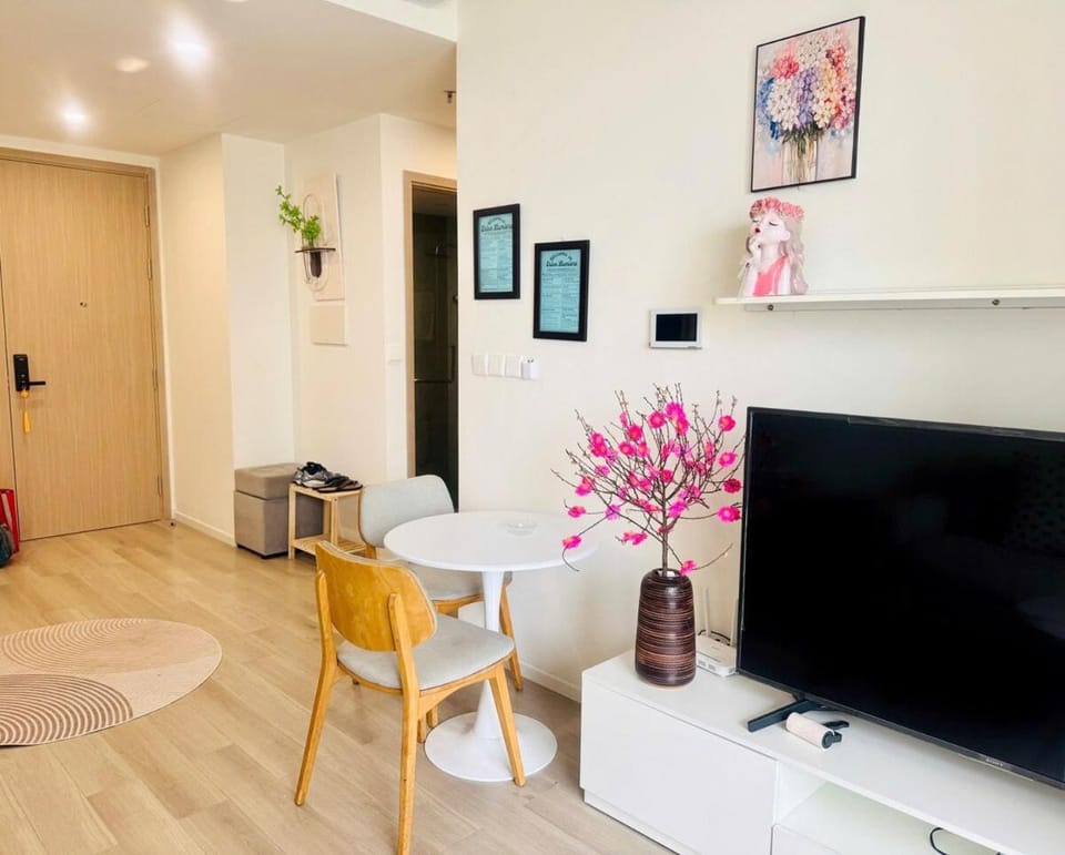 Fully Furnished 1 Bedroom Apartment, Masteri Lumiere at Vinhomes Grand Park, D9 Apartment in Ho Chi Minh City