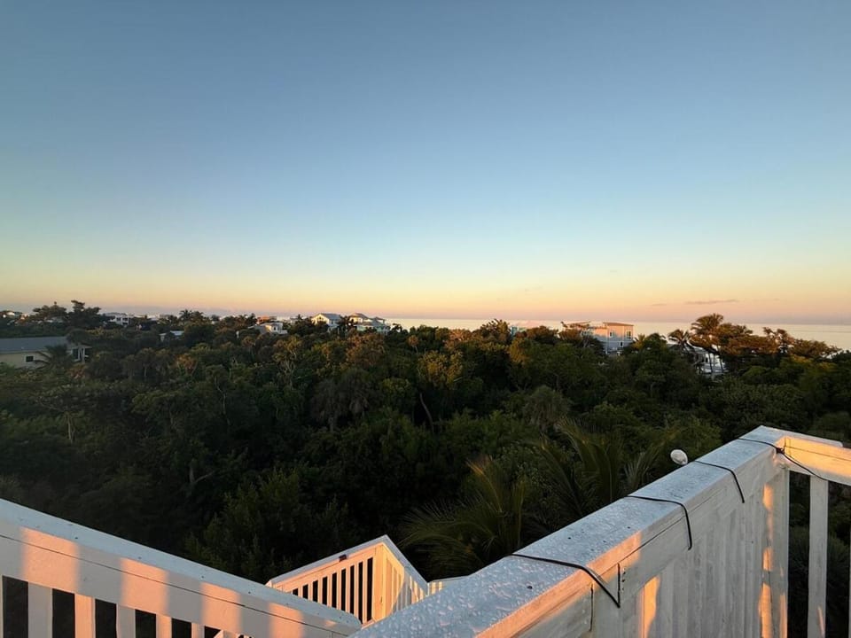 Day, Natural landscape, View (from property/room), Balcony/Terrace, Sea view, Sunrise, Sunset