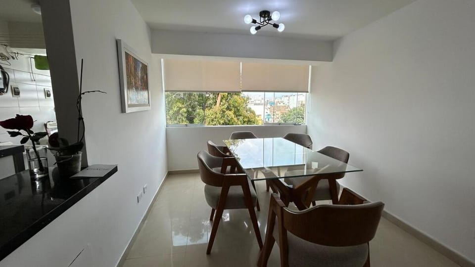 Spacious and bright apartment with a beautiful view Apartment in Magdalena del Mar