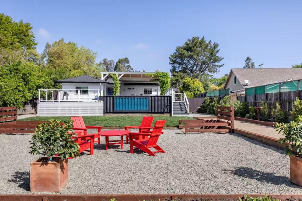 Sonoma Country Escape - Pool, Hot Tub, Bocce and Garden House in Napa Valley