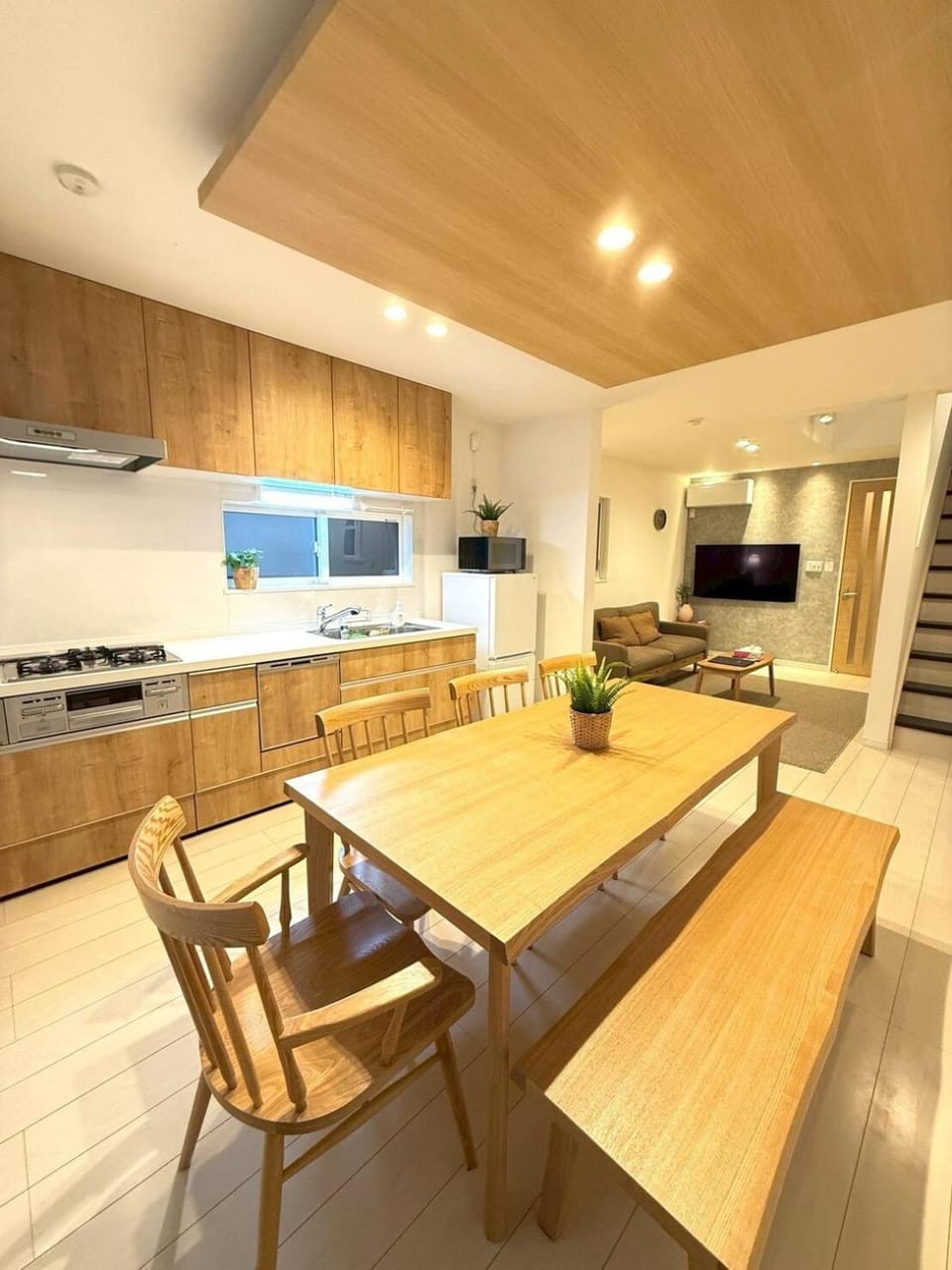 Kitchen or kitchenette, Living room, Dining area