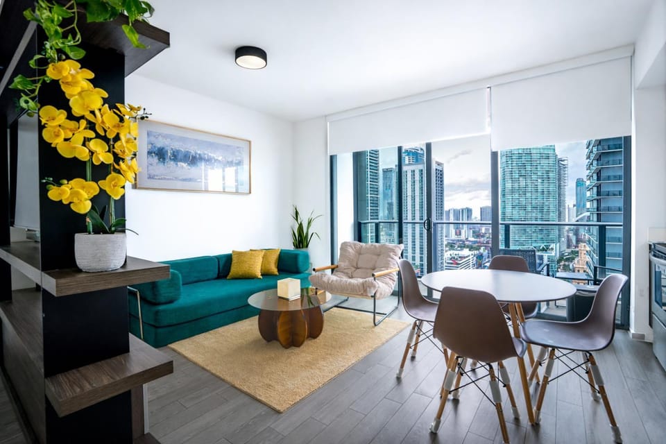 Seating area, Dining area